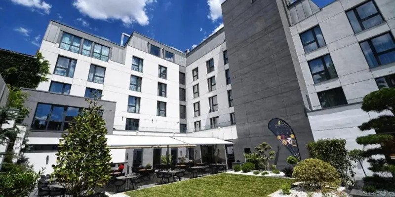 Aniroc Signature Hotel, fotografia 1 din 34
