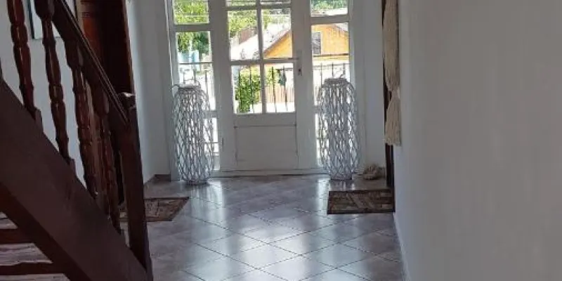 Casa Ellamy, fotografia 3 din 44