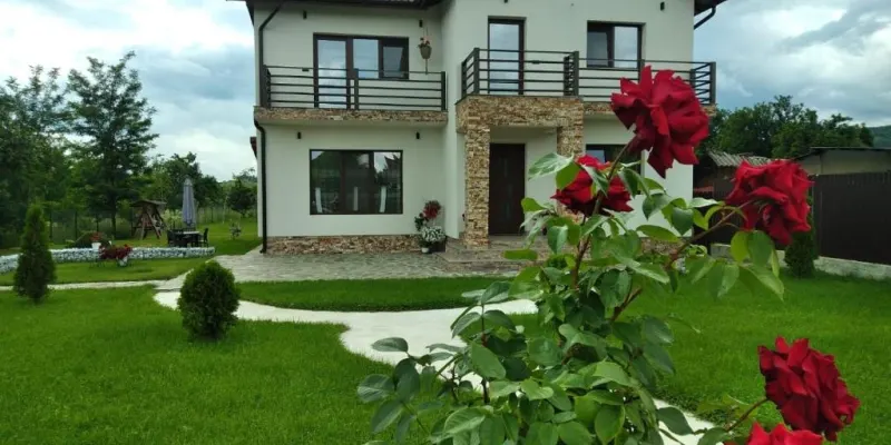 Casa Nușa, fotografia 1 din 32
