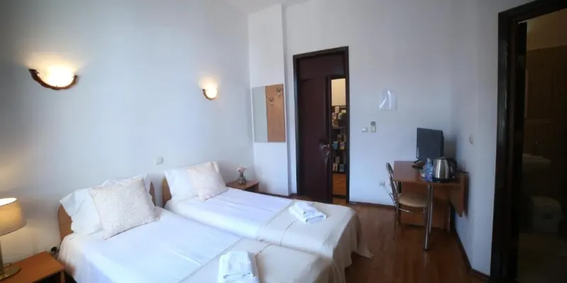 Casa Tomis, fotografia 5 din 31