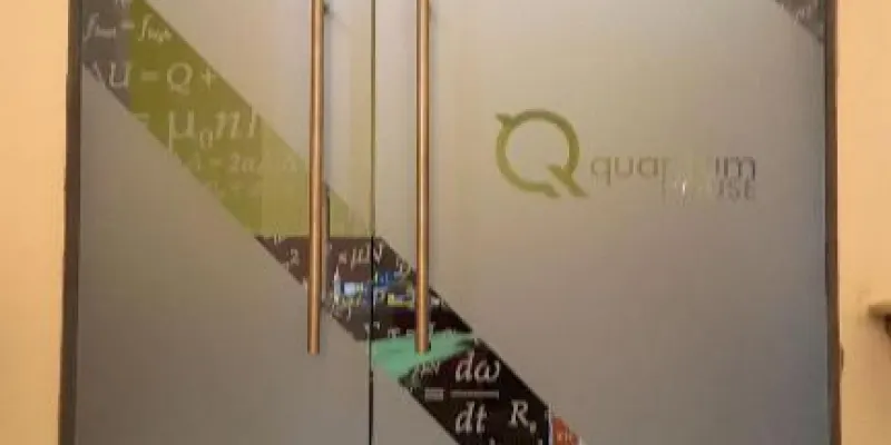 Quantum House, fotografia 1 din 60
